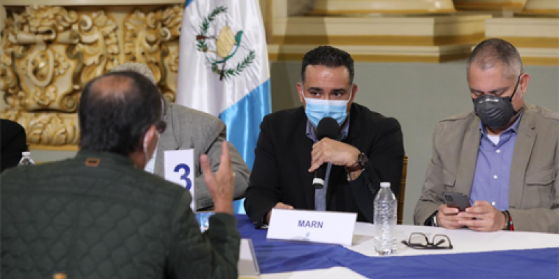 mario rojas espino ministro de ambiente y recursos naturales