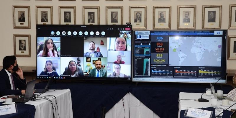 Presentación en sede del Minex
