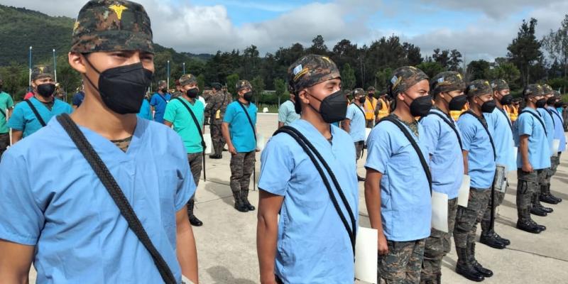 Enfermeros militares.
