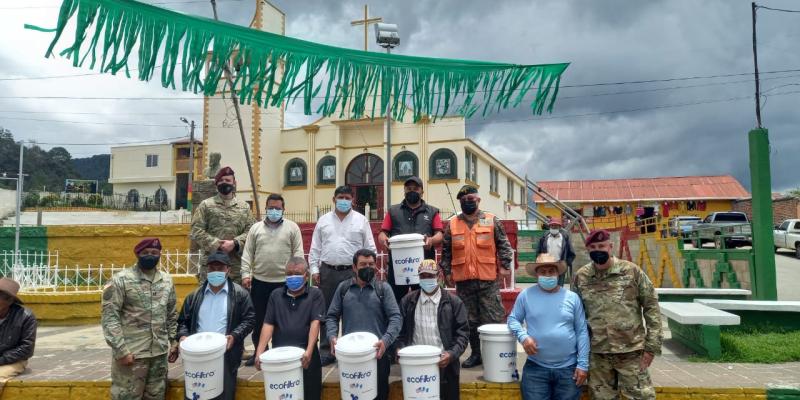 Entrega de Ecofiltros 