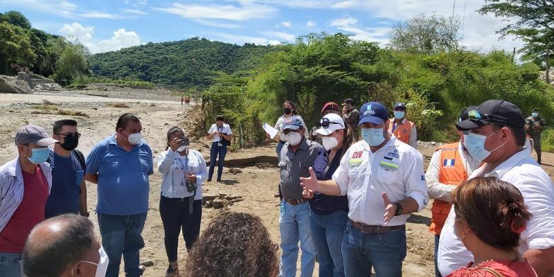 Autoridades del gobierno central y locales realizan recorrido en La Unión y Gualán, Zacapa
