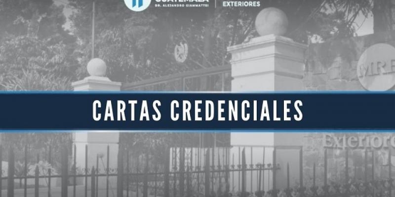 Presidente de Guatemala recibe Cartas Credenciales de 12 embajadores