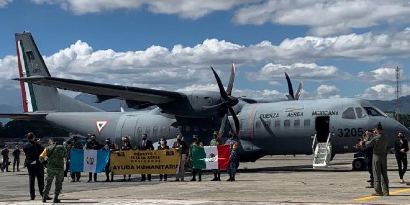 Arriban al país restos de 19 guatemaltecos fallecidos en accidente en Chiapas