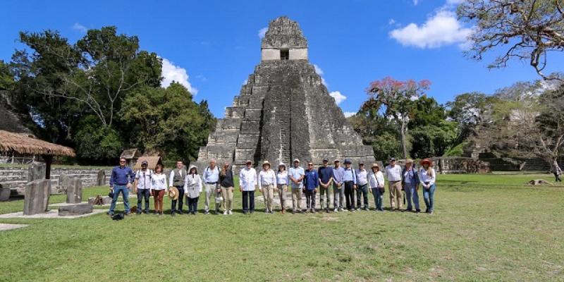 Minex e Inguat coordinan gira de embajadores en Petén