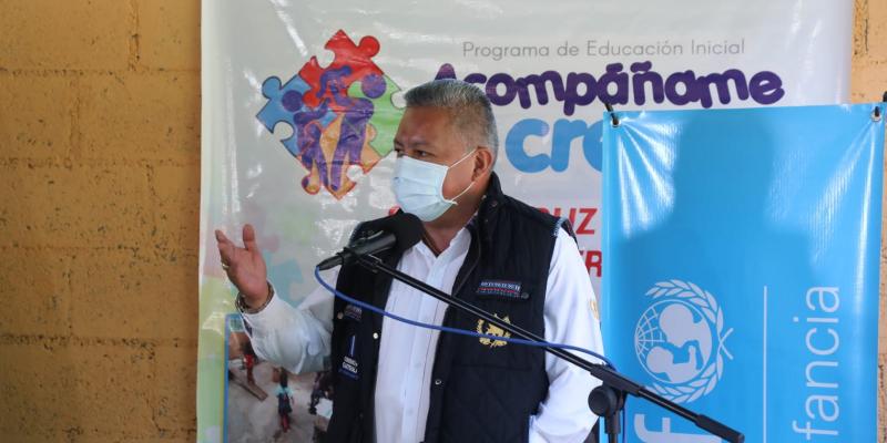Ministro de Desarrollo verifica cumplimiento de programa Acompáñame a Crecer