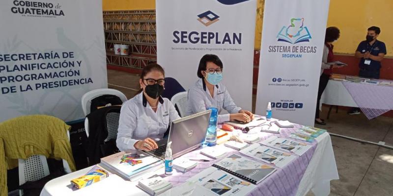 Becas