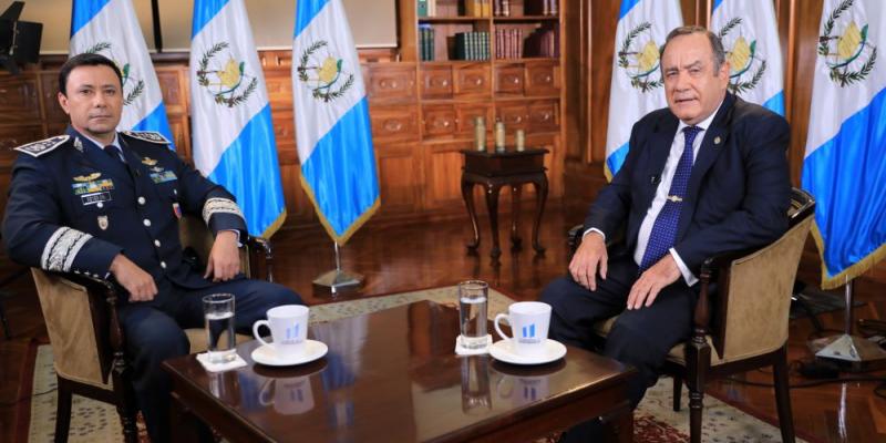En Consulta con el Dr. Giammattei 