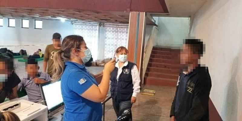 Embajada de Guatemala en México da seguimiento y asistencia connacionales asegurados en Tlaxcala, México 