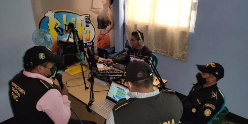Ciudadanos de Chimaltenango conocen accionar de Inspectoría General de PNC