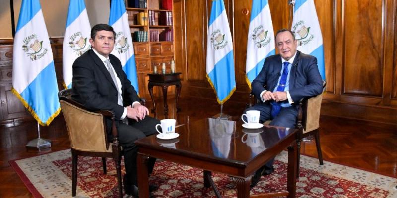 En Consulta con el Dr. Giammattei