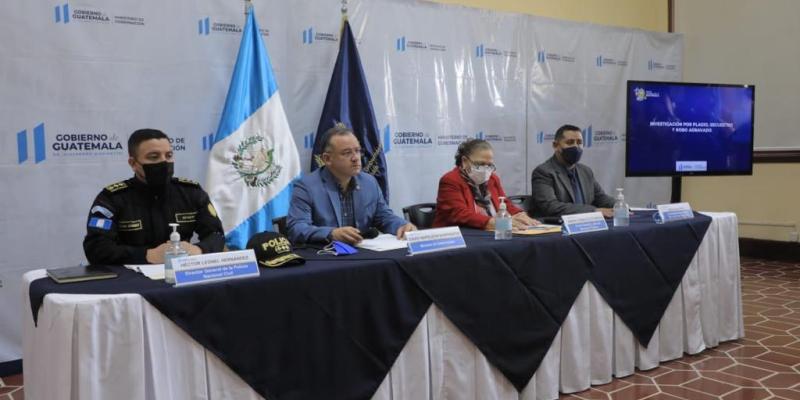 Capturan agentes policiales acusados de plagio o secuestro y robo agravado
