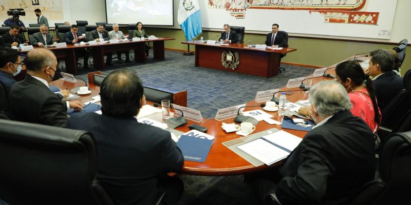 Presidente Alejandro Giammattei en reunión de Cambio Climático