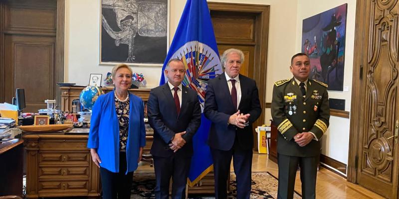 Gira de trabajo por EEUU del Ministro Napoleón Barrientos incluye presencia en entidades académicas