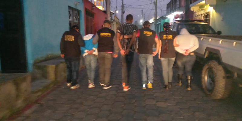 Operativo de Dipanda permite capturar a tres presuntos extorsionistas