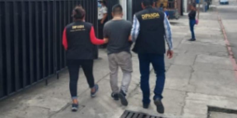 Detienen a adolescente involucrado en hecho armado
