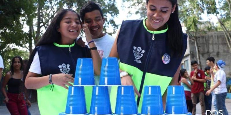 Jóvenes guatemaltecos realizan el “Viaje de la Investigación”