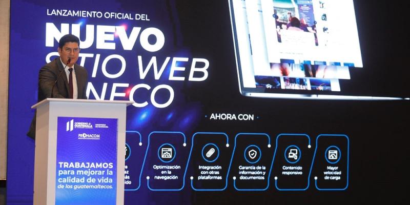 El Ministro de Economía Dr.  Janio Rosales presidió el evento.