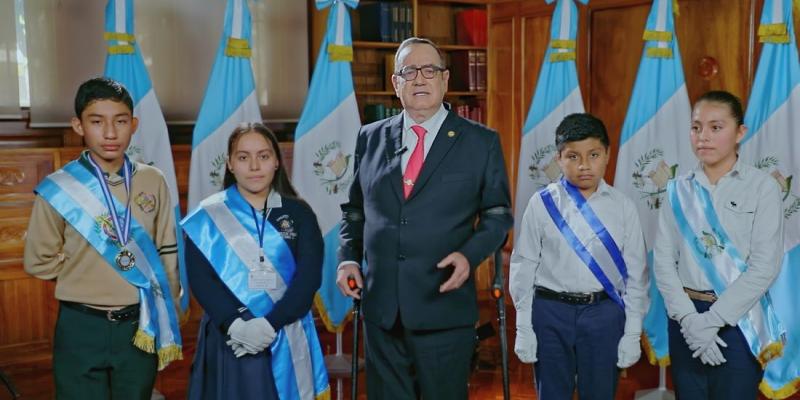 En Consulta con el Dr. Giammattei