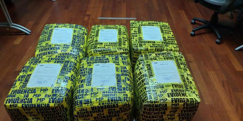Localizan 215 kilos de cocaína adheridos en prendas de vestir