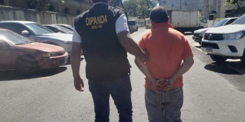 Dipanda detiene a persona con órdenes judiciales pendientes