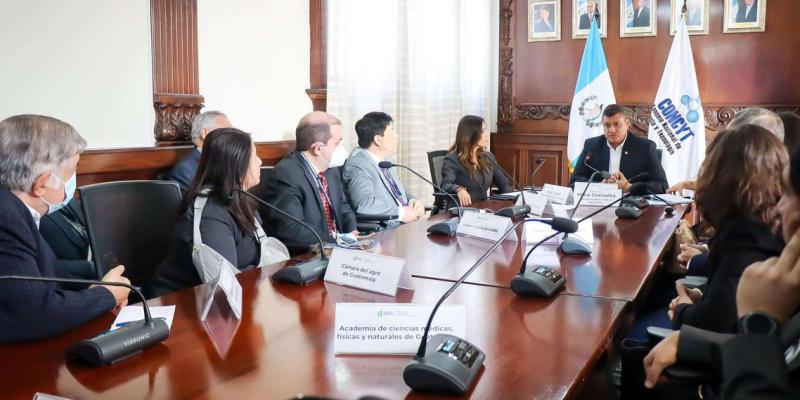 Reunión del Concyt 