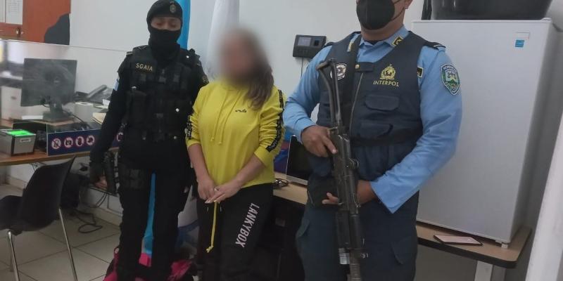 Presunta líder de la estructura Coyotes es expulsada de Guatemala