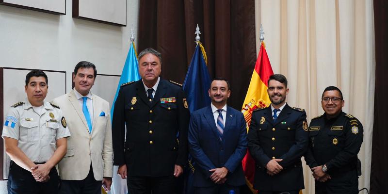 Guatemala y España fortalecen acercamiento para brindar capacitaciones antinarcóticas