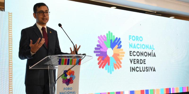 Viceministro de la MIPYME participa en foro de alto nivel sobre economía verde e inclusiva