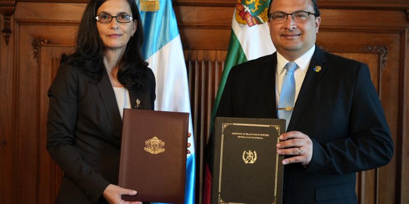 Guatemala y Bulgaria suscriben Memorándum de Entendimiento de Consultas Políticas 