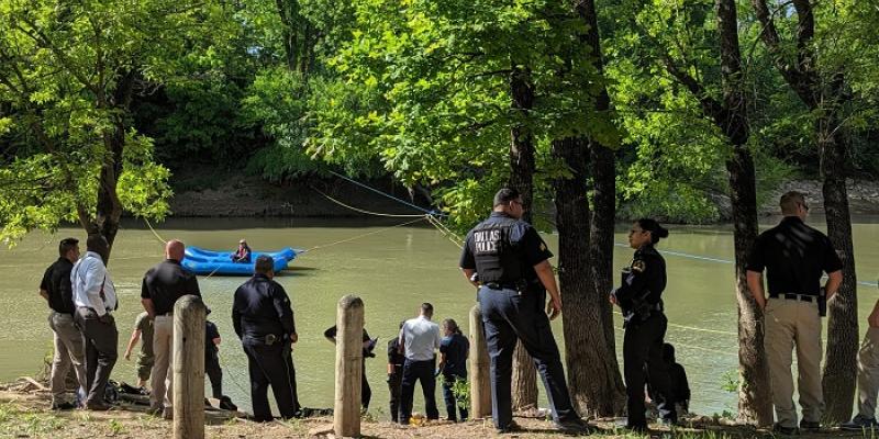 Consulado guatemalteco da seguimiento al caso de dos jóvenes desaparecidos en un río en Dallas, Texas, Estados Unidos 