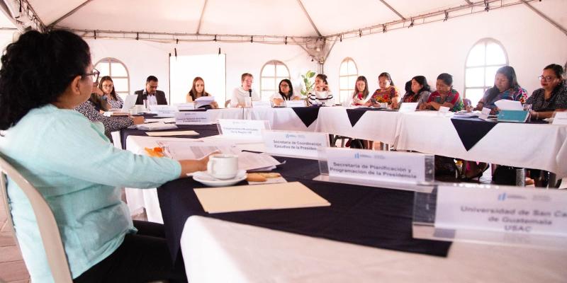 Primera reunión de la Comisión de la Mujer 