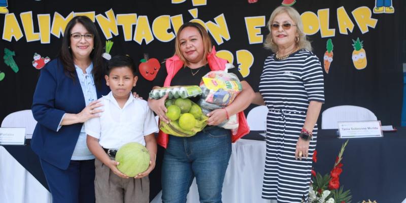 Ministerio de Educación realiza la tercera entrega de Alimentación Escolar