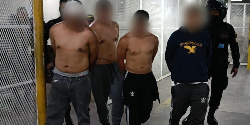 La PNC captura a presuntos integrantes de banda de asaltantes en zona 9 capitalina