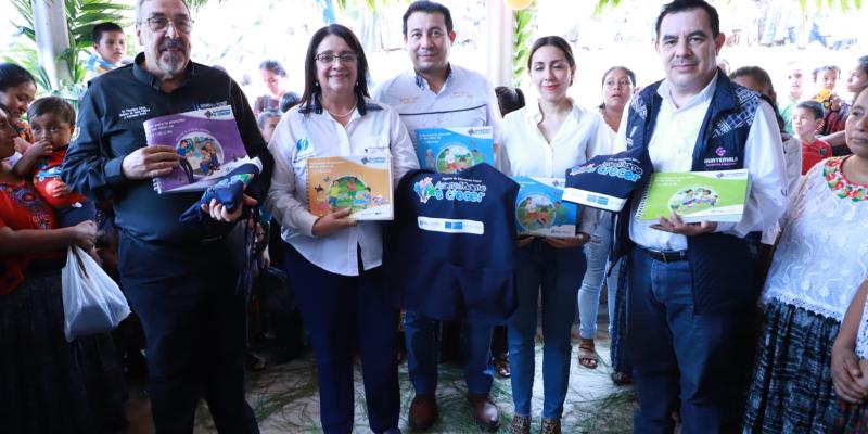 Entrega de 14 Cecodii en beneficio de más de 1,335 niños  de Panzós, Alta Verapaz 