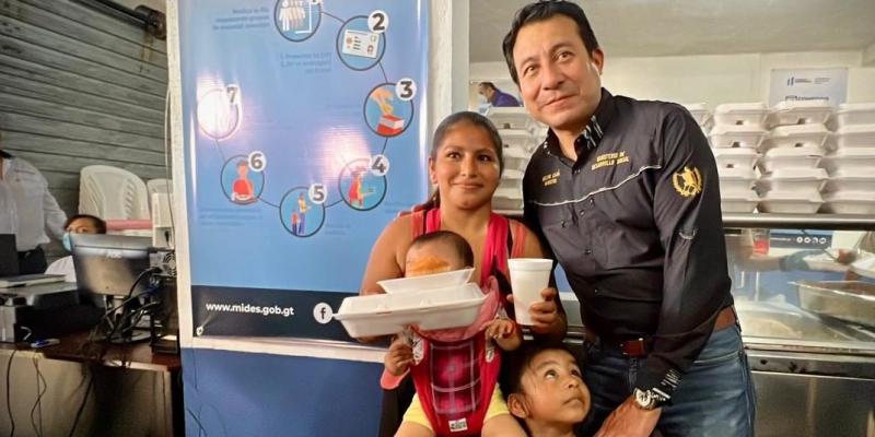 Ministro de Desarrollo Social