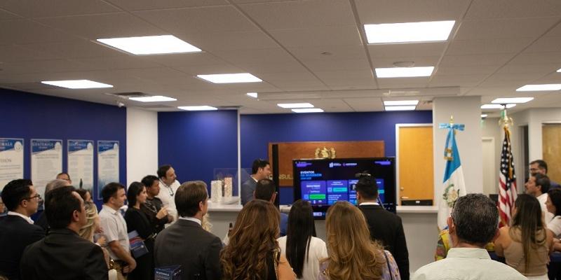 El Ministro de Economía Dr.  Janio Rosales presidió el evento . 