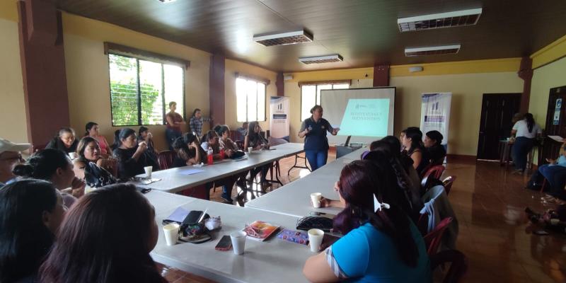 Emprendedores reciben capacitación sobre manipulación de alimentos en Baja Verapaz