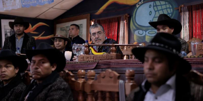 Presidente Arévalo se reúne con Alcaldía Indígena de Sololá