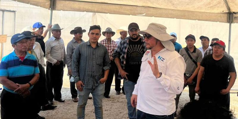 Agricultores de Quetzaltenango son capacitados en tema de riego