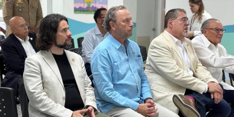 Viceministro Romero acompaña a presidente en República Dominicana