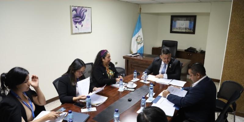 Atención a citaciones