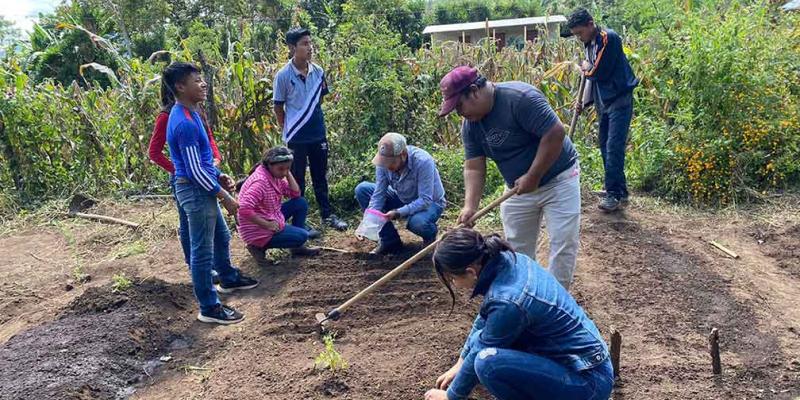 Impulsan huerto escolar en caserío La Ciénega, Jalapa