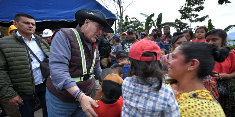 El Ejército de Guatemala, a través del Cuerpo de Ingenieros, rehabilitó 1,004.37 kilómetros de la Red Vial Estratégica de Tercer Orden.
