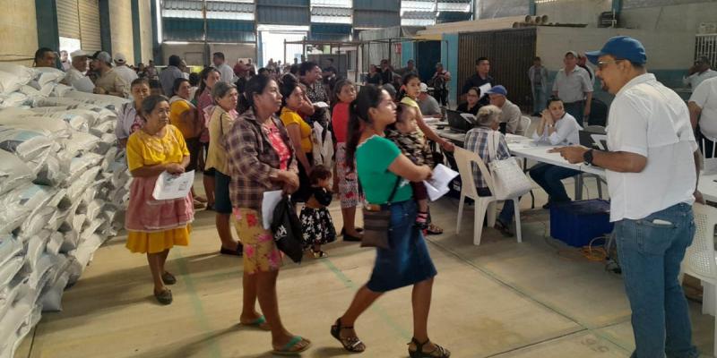 Avanza entrega de Bono Campesino en Zacapa
