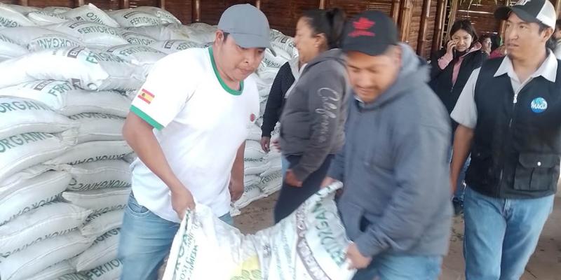 Las familias crecen con el Bono Campesino, con trabajo y tierra fértil