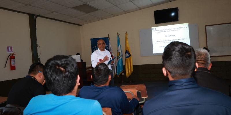 Personal de la DGT recibe capacitación por parte de PROVIAL