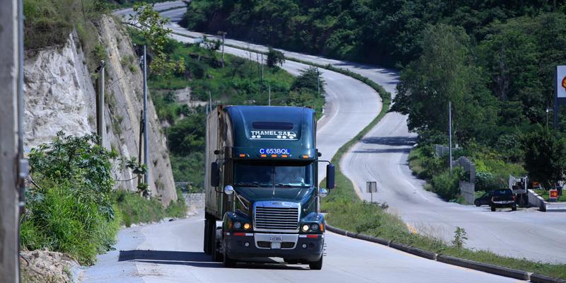 La Dirección General de Transportes agiliza el registro de transporte de carga pesada
