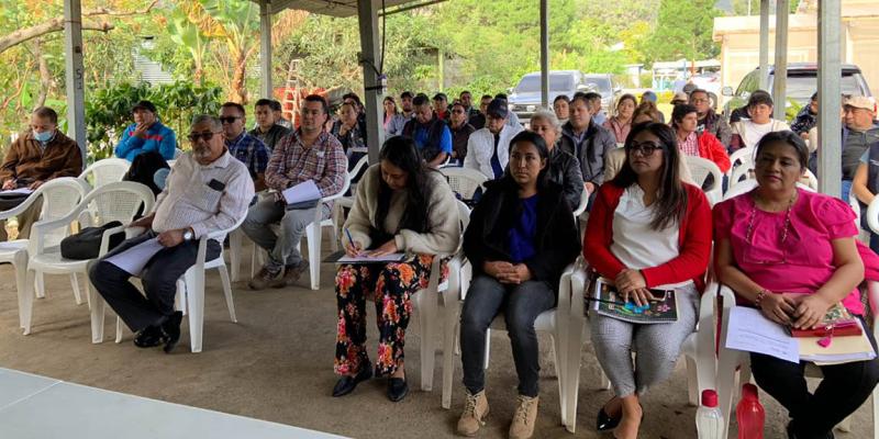 Un compromiso: fortalecer procesos de apoyo a las familias más vulnerables