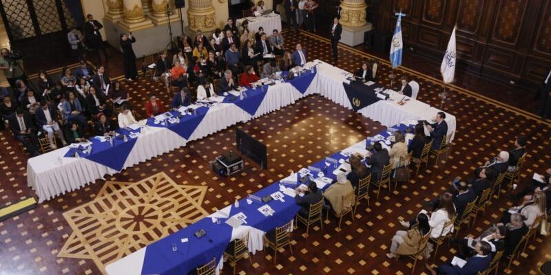 Atención a migrantes y medidas anticipatorias por efectos climáticos son abordados en Conasan