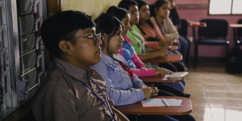 En Casa Joven las y los adolescentes encuentran servicios de educación, atención psicosocial y también para su familia.